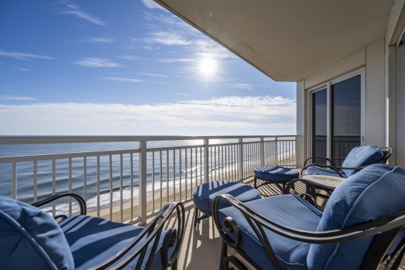 Oceanfront Balcony View South 