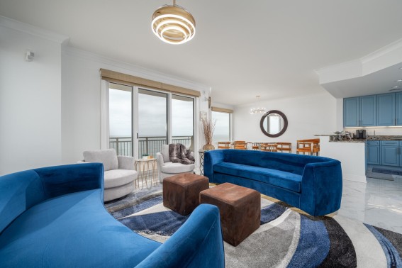 Gateway713-12+living+area.jpg?v=27333 Living Area