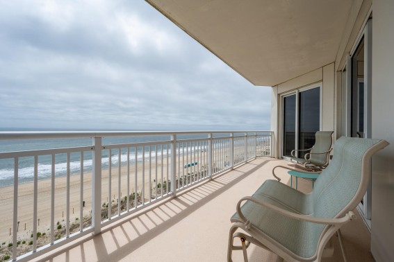 Gateway713-2+balcony.jpg?v=27340 Balcony