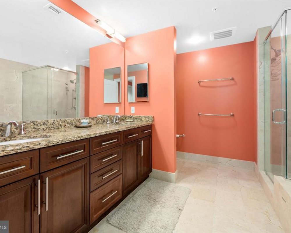 2 48TH ST #1204