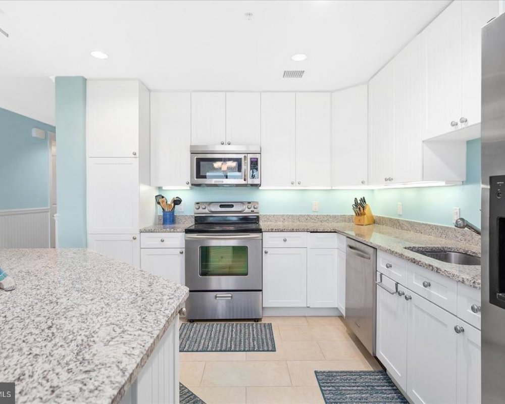 2 48TH ST #1511 GATEWAY GRAND