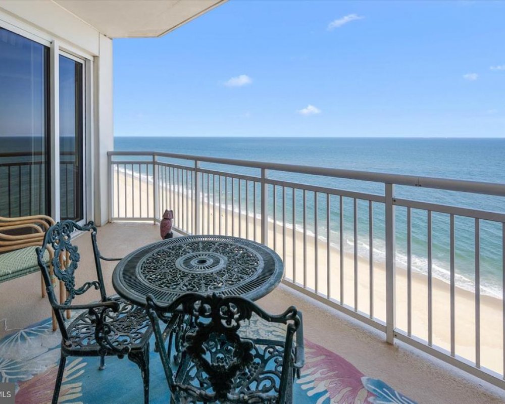 2 48TH ST #1608 GATEWAY GRAND