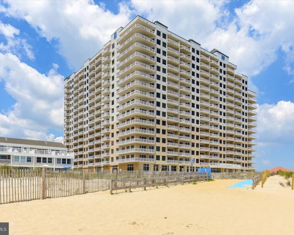 2 48TH ST #1204